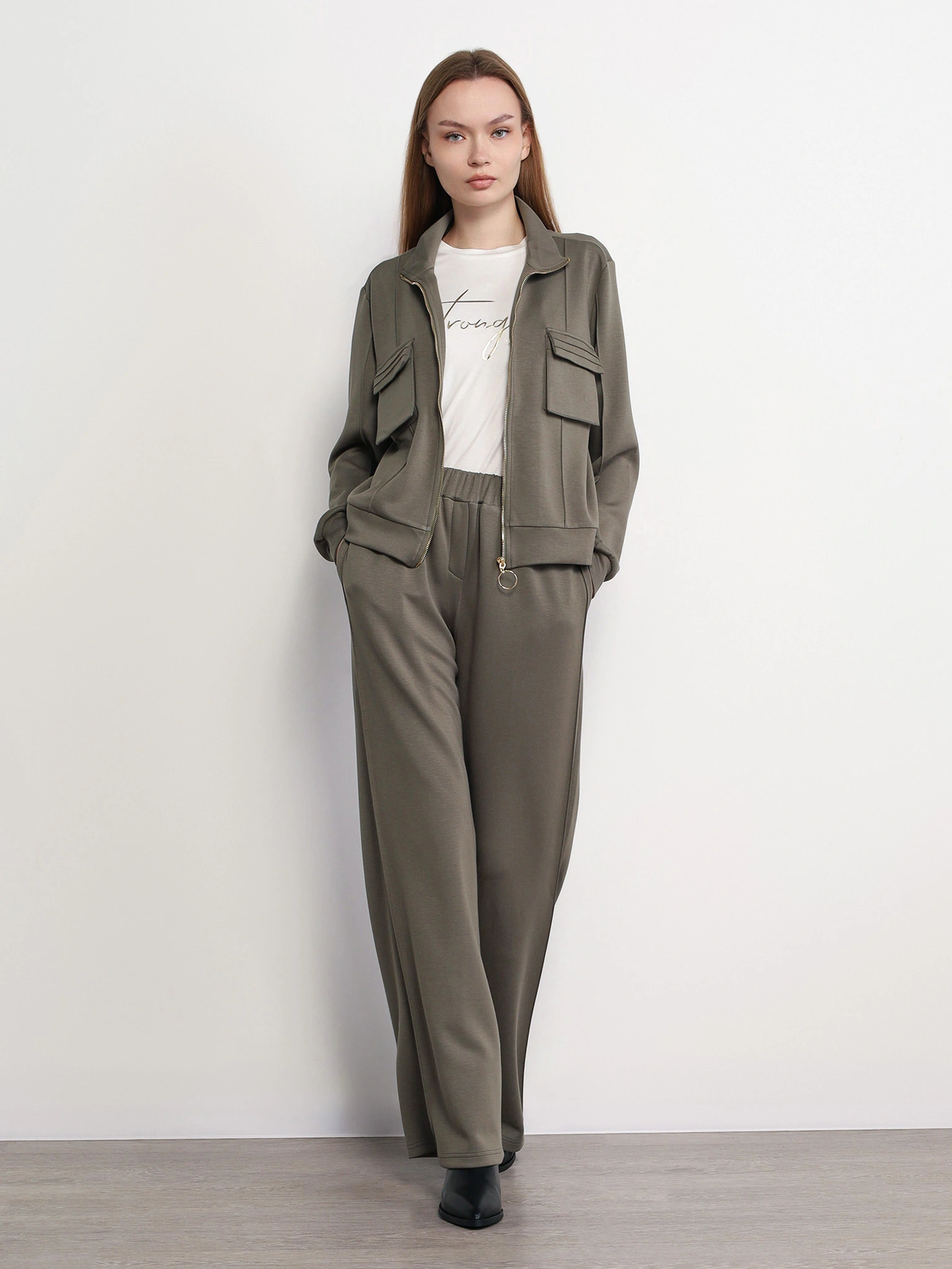 Брюки трикотажные цвета хаки с эластичным поясом